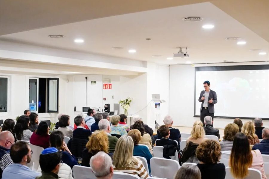«Al borde de la fractura: la crisis institucional en Israel»